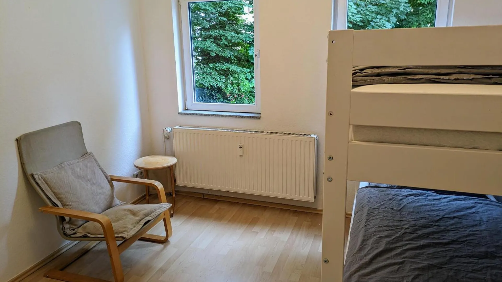 Interaktiv Appartements In Ratingen - Duesseldorferstrasse Apartment
